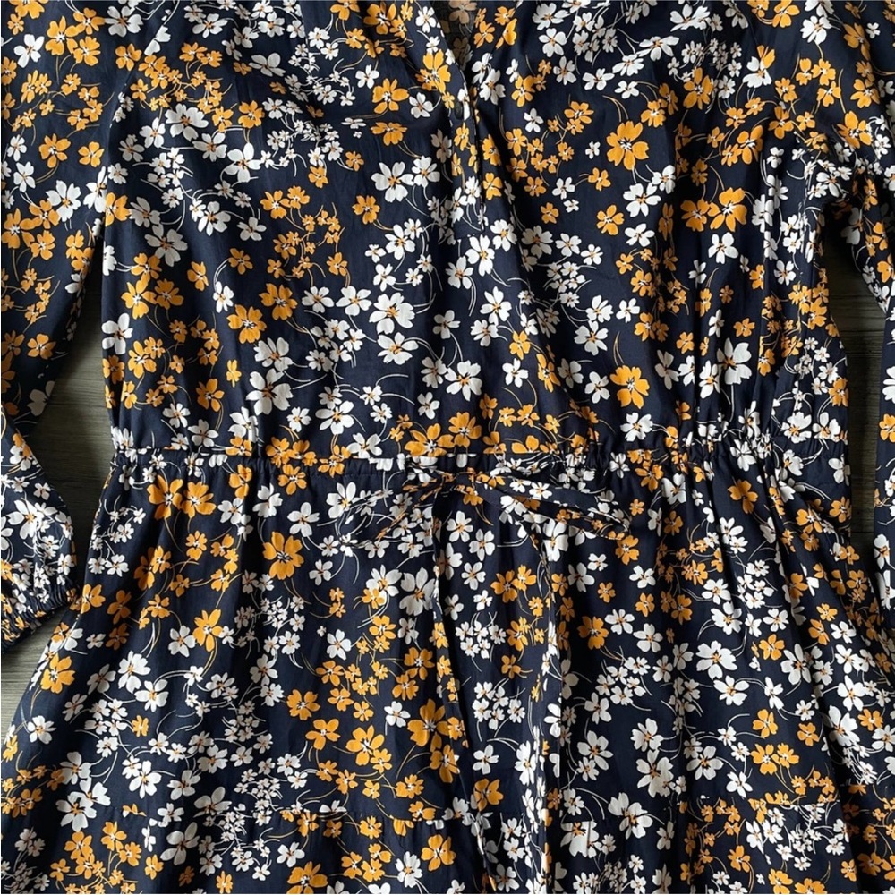 Draper James Lucinda Popover Dress in Fall Field Flowers - Picture 3 of 9